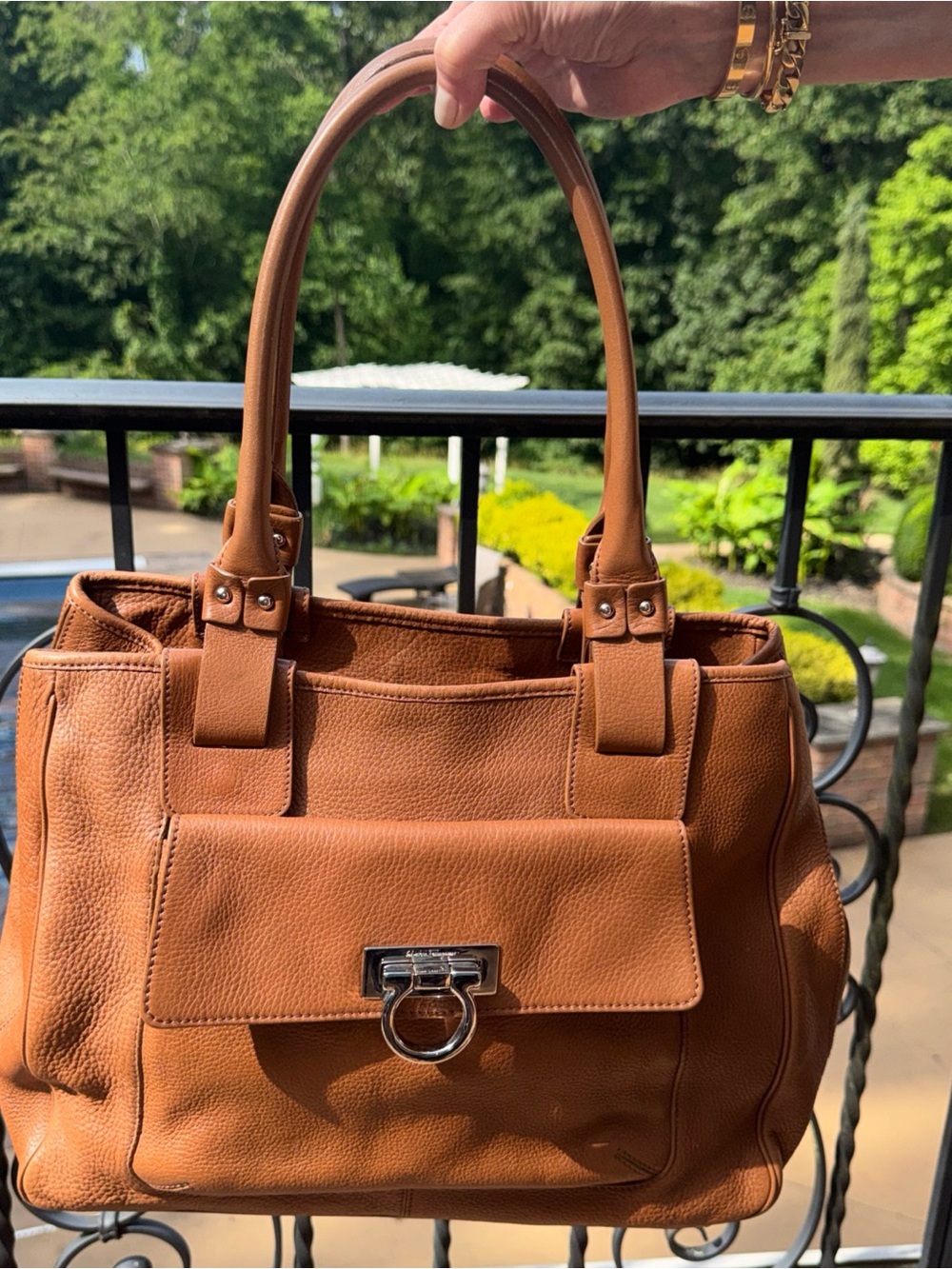 Vintage Salvatore Ferragamo Leather Brown/tan/cognac Large Gancini shoulder Bag